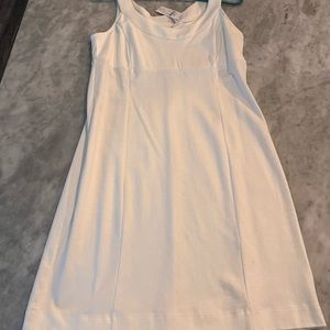 White sleeveless dress